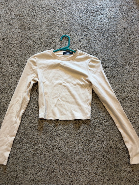 Trendy Queen Tops - Cropped Long Sleeve Tee in Beige — Classic Crewneck